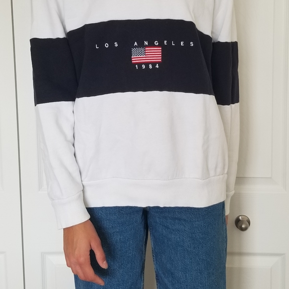 Brandy Melville Half Zip - Picture 2 of 2